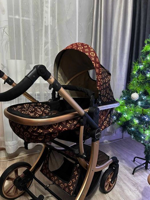 Продам коляску складную