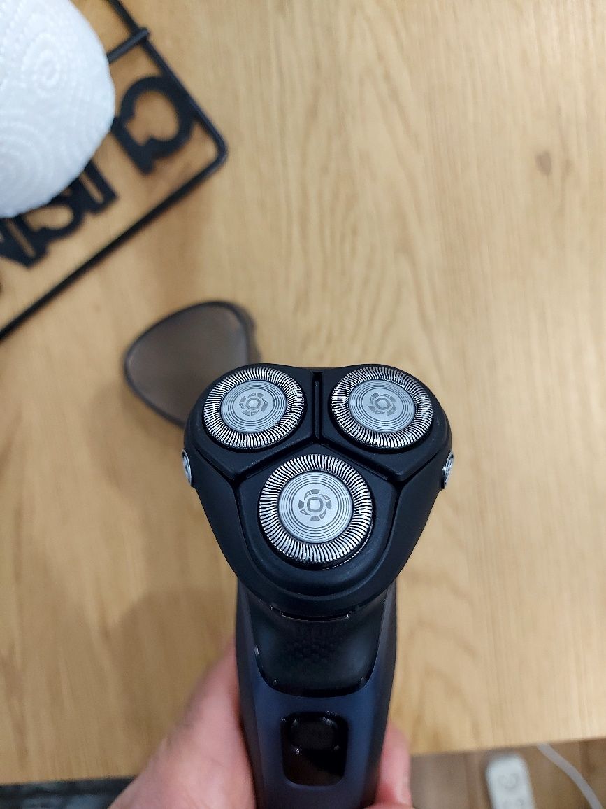 Нова- Машинка за бръснене PHILLIPS s3134 series 3000