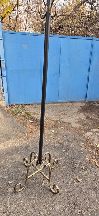 вешалка напольная