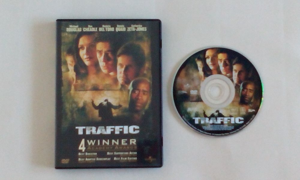 DVD дискове - Traffic, Ледена епоха: Мамутска Коледа - по телефон!