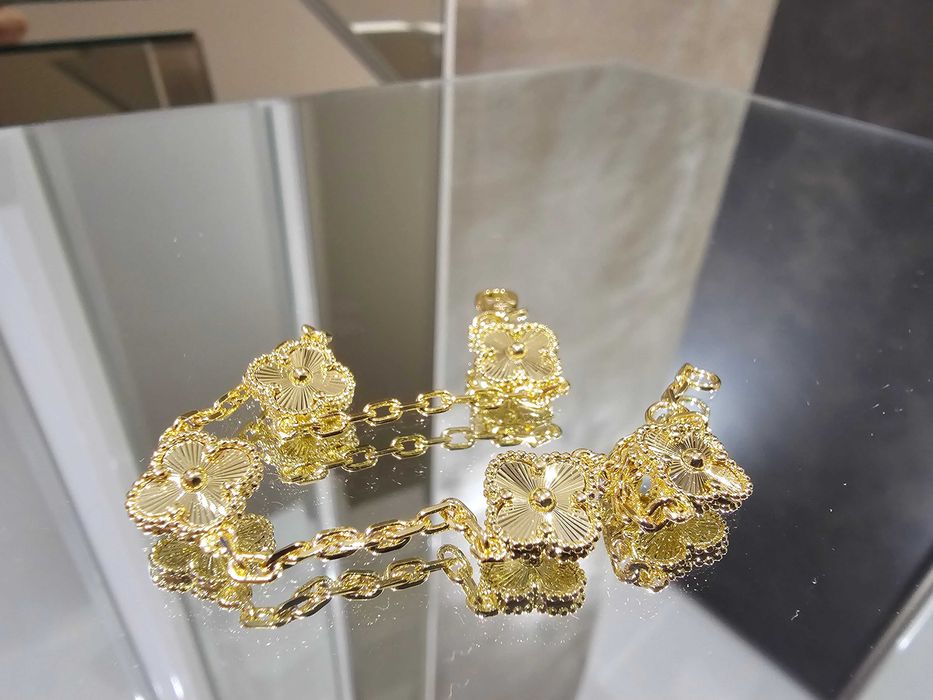 Van Cleef & Arpels VCA Gold 5 Motifs Sweet Alhambra Дамска Гривна