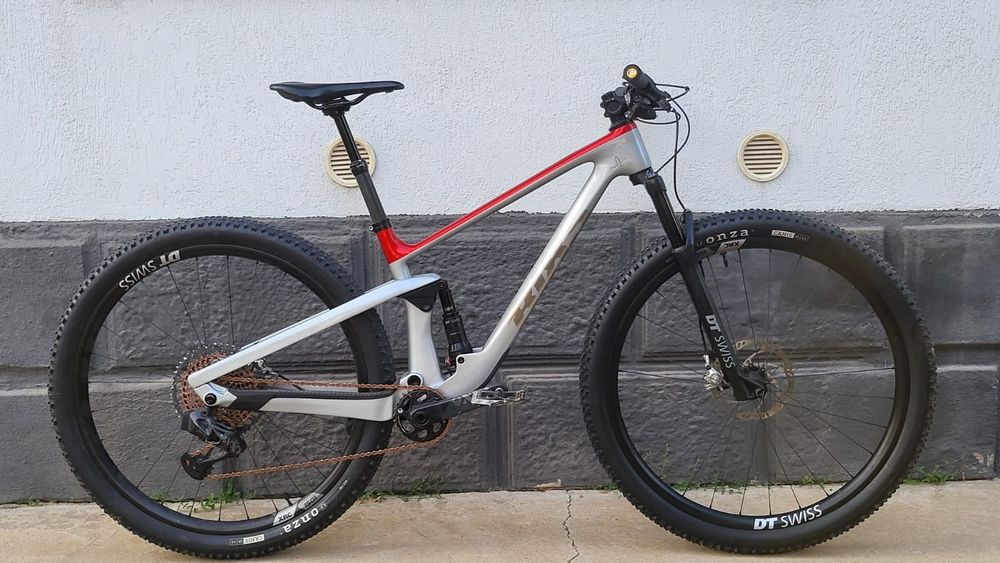 Vând full suspension bixs pace team