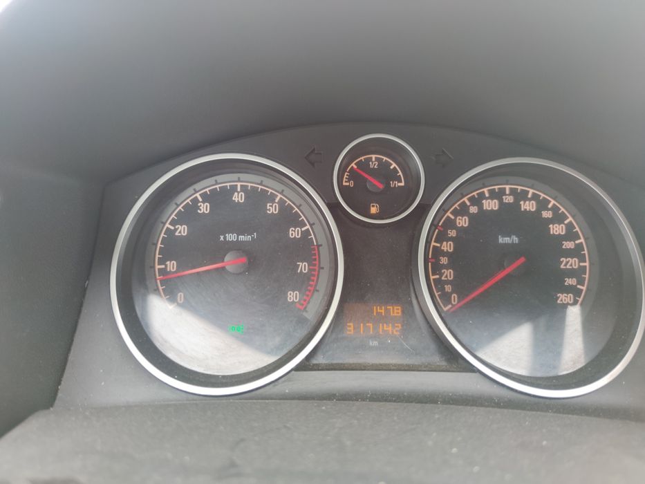 Продава се Opel Astra H 1.6 бензин (Z16XEP, 105 к.с.)– САМО НА ЧАСТИ!!