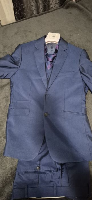 Costum bărbați Cavani 3 piese + cravată, nou, mărimea 40S / EU 50S