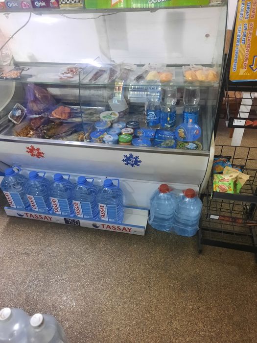 Продам витринный холодильник. Срочно
