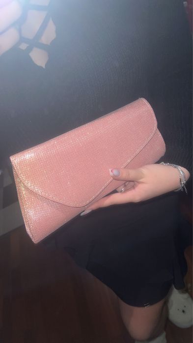 geanta plic roz cu sclipici