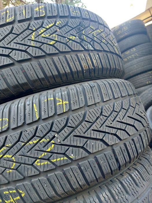 2 anvelope 215/60 R17 Semperit iarna