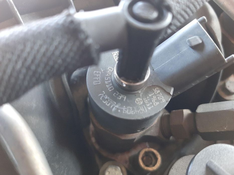 Injector 0445110239 1.6 d ford focus 2 fiesta 5 c-max fusion peugeot 307 expert fiat scudo citroen c3 c4