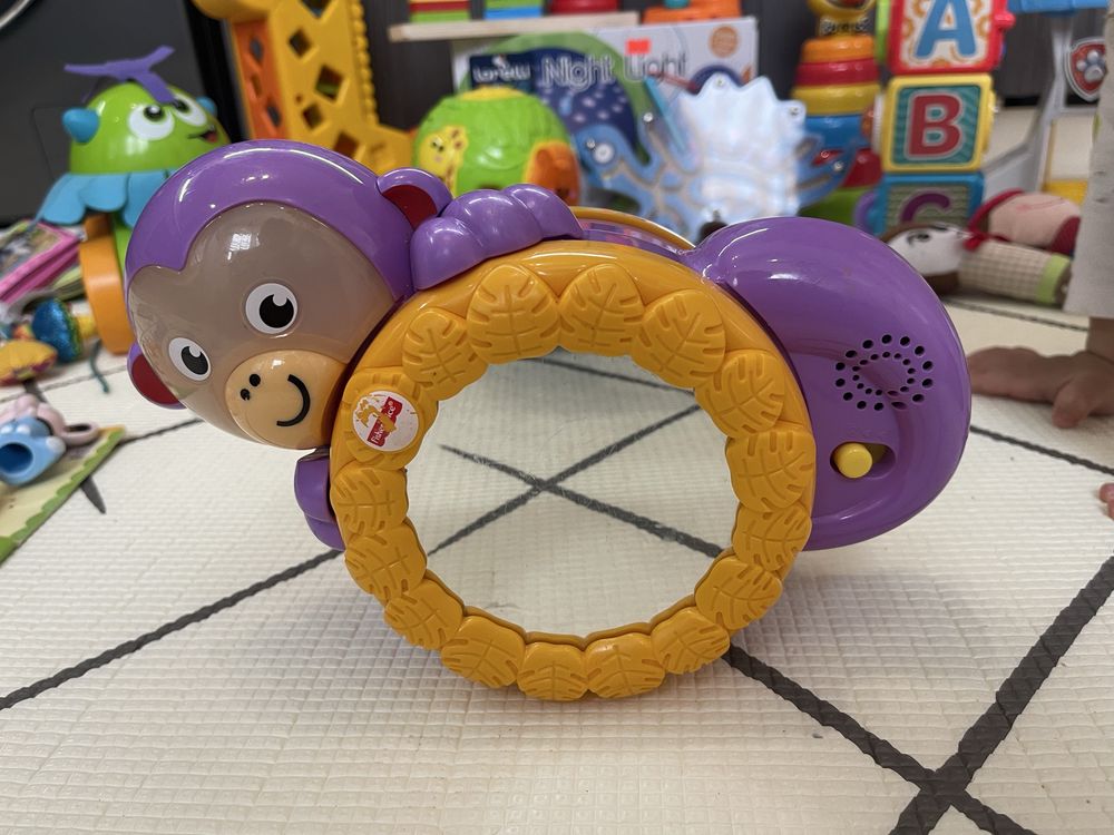 Детски играчки Fisher Price