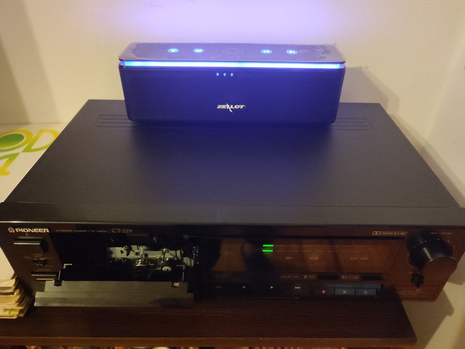 Deck Pioneer Ct 229