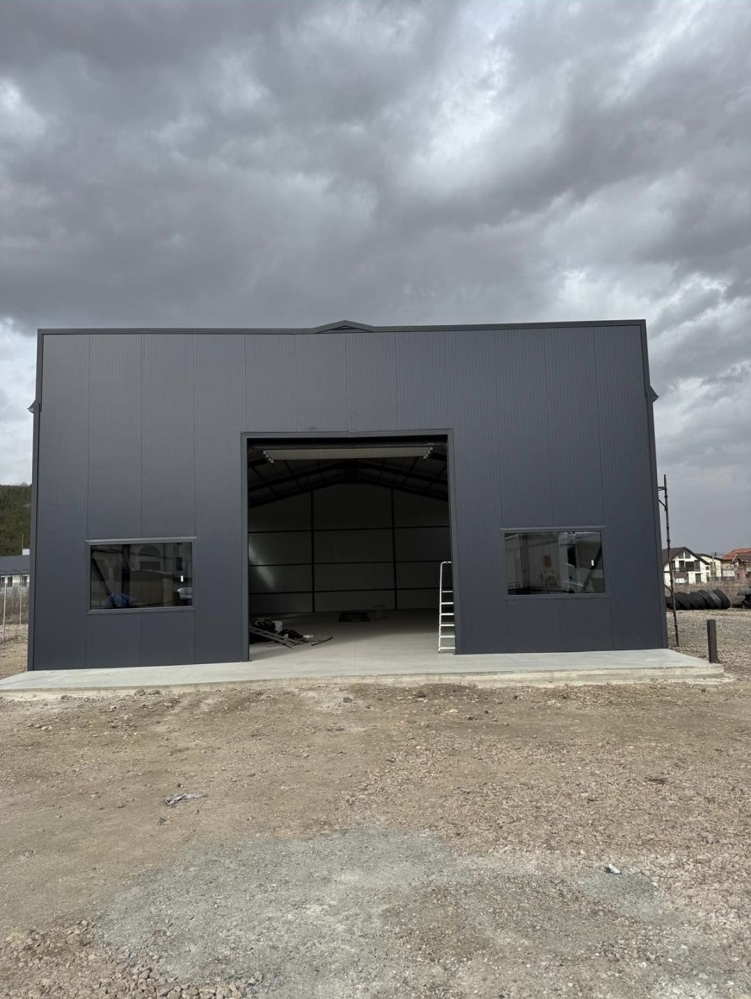Vând hale metalice orice suprafață doriți

Noi suntem un atelier de co