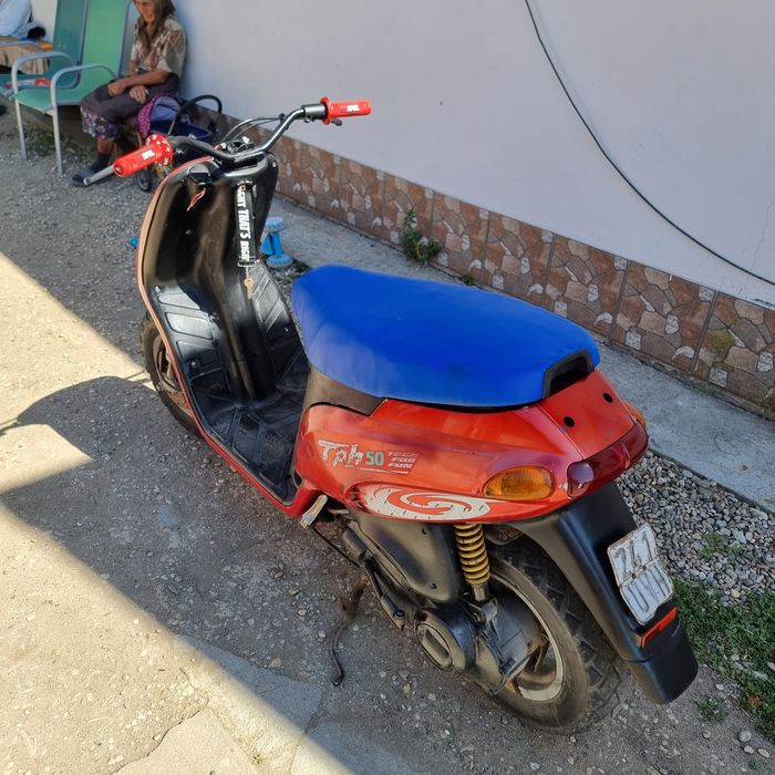 Scuter Piaggio typhone 80 cm sport