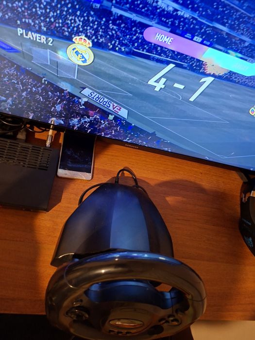 Кормило за пс4 много добро