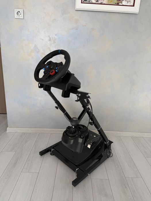 Продавам Logitech G29 симулатор