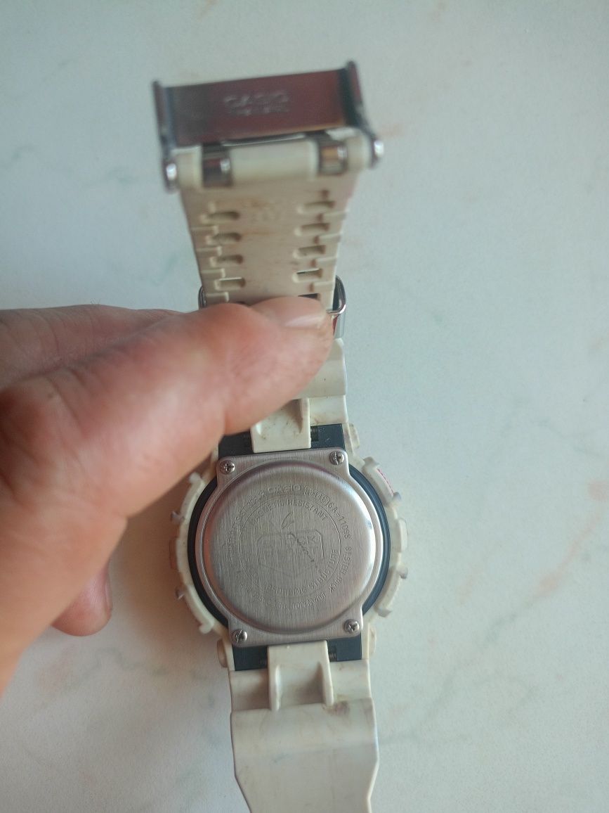 Продавам casio g-shock