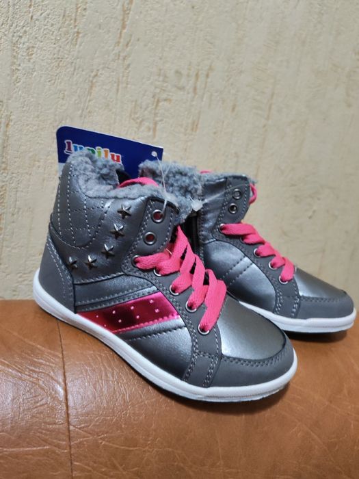 Детская обувь для девочки