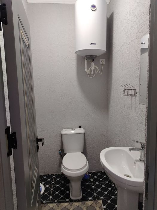 Срочно! Гўзал дахаси 3 хонали янги курилган евро ремонт, жихозлари бн