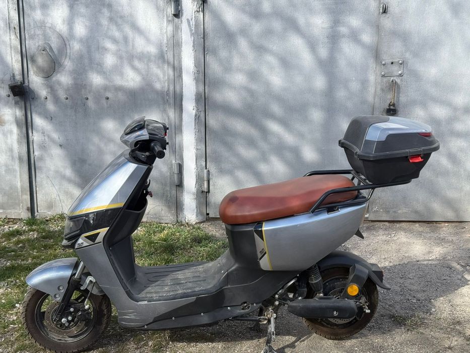 Скутер электрический