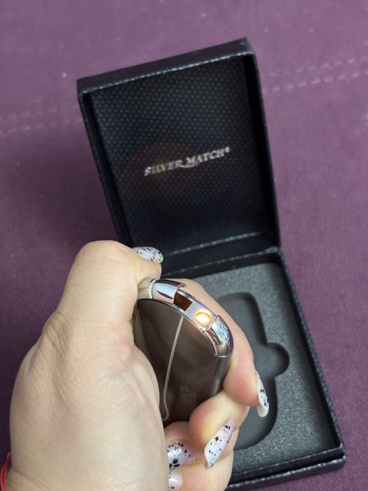 Bricheta Silver Match