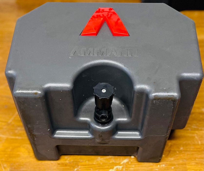 Bazin de apa, placa compactoare