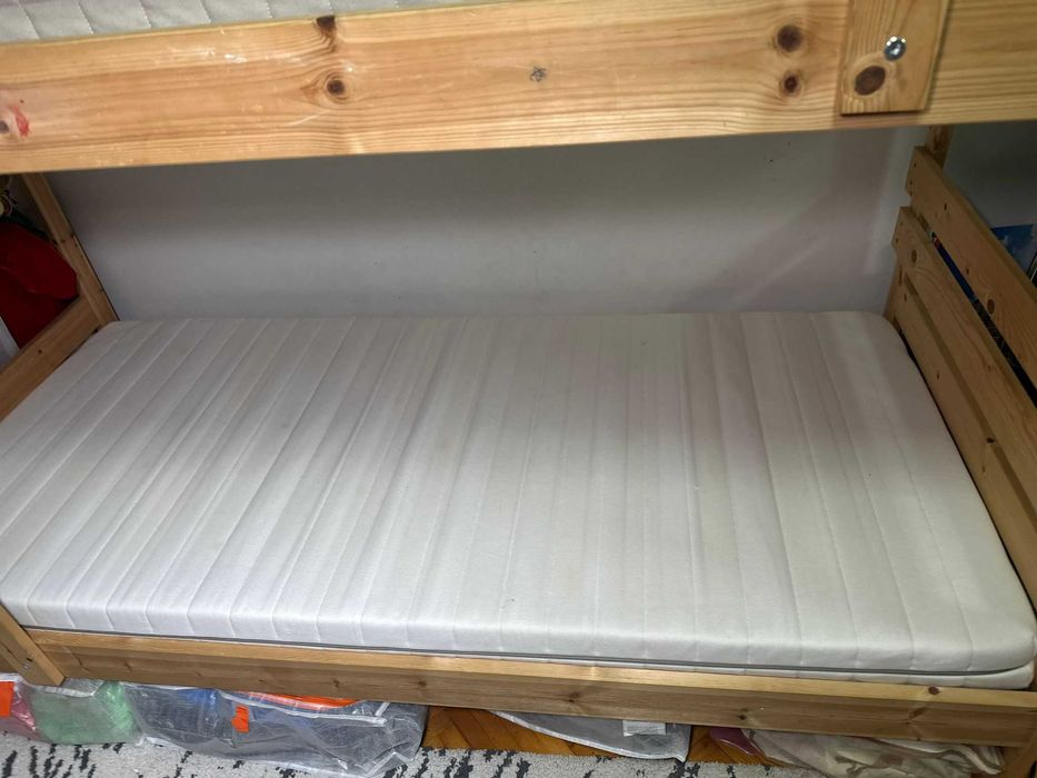 Se vinde pat suprapus/supraetajat copii Ikea