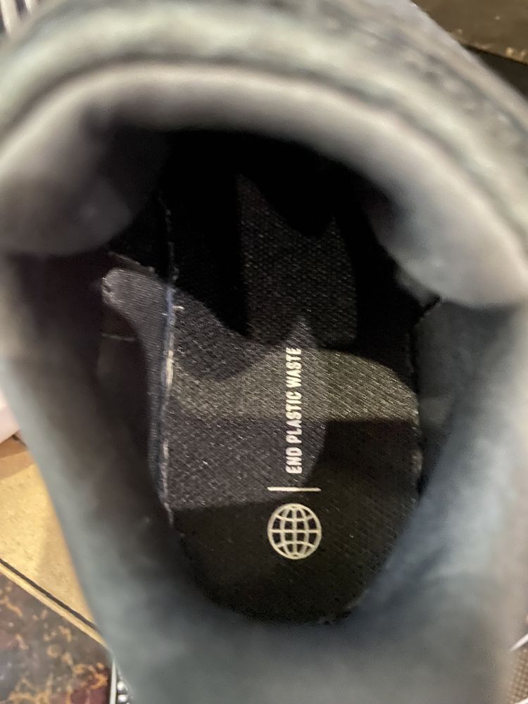 Детски оригинални маратонки Adidas номер 24
