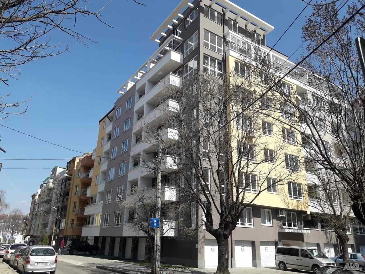 Двустаен напълно обзаведен апартамент в кв. Зона Б-19