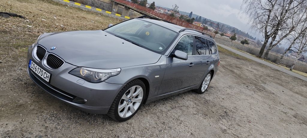 Bmw e61 530xi. 272hp