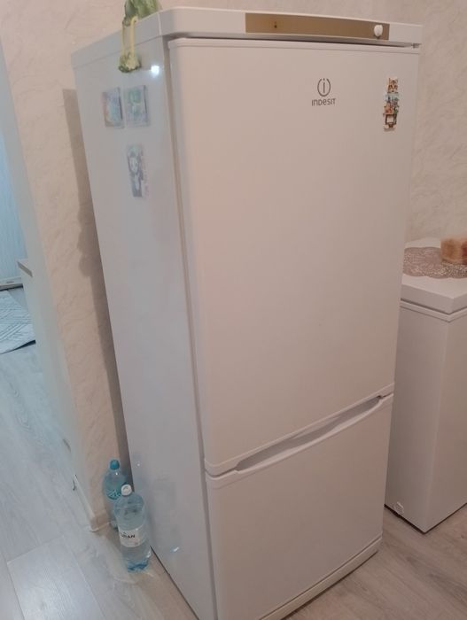 Холодильник бу отдам даром