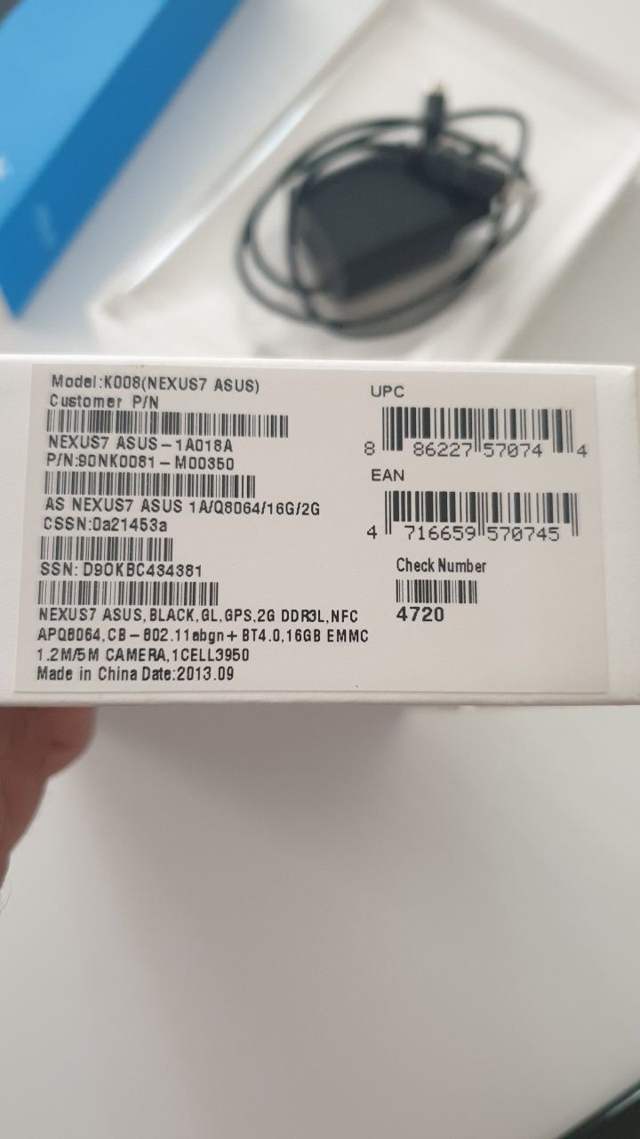 Husa cu tastatura bluetooth