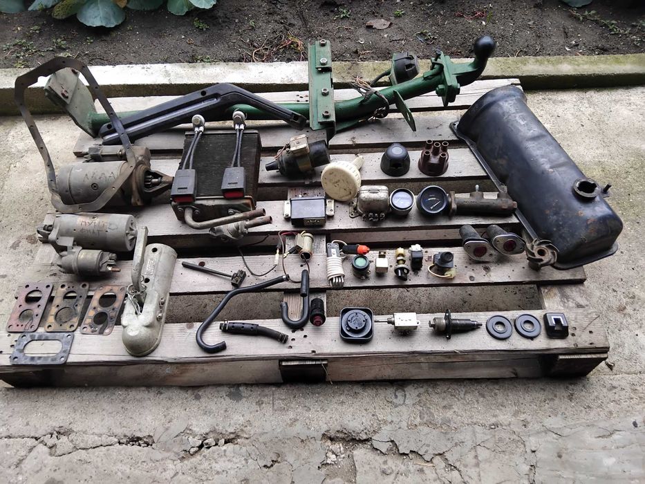 Продавам NISAN  Bluebird  1,6  SLX  Benzin газ 5 ск.Т 12  ЗАМЕНЯМ