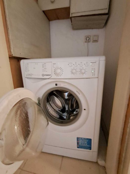 Пералня машина Indesit