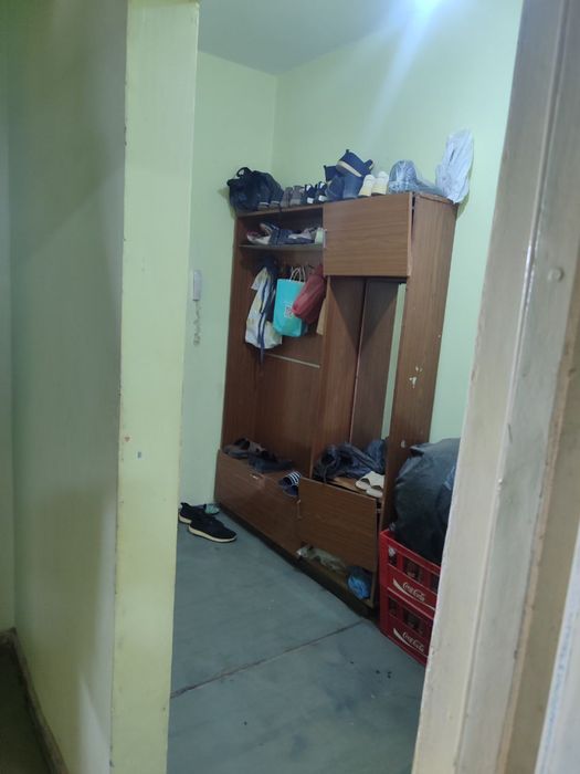 Uy sotiladi 1 xonali 33 kvadrat