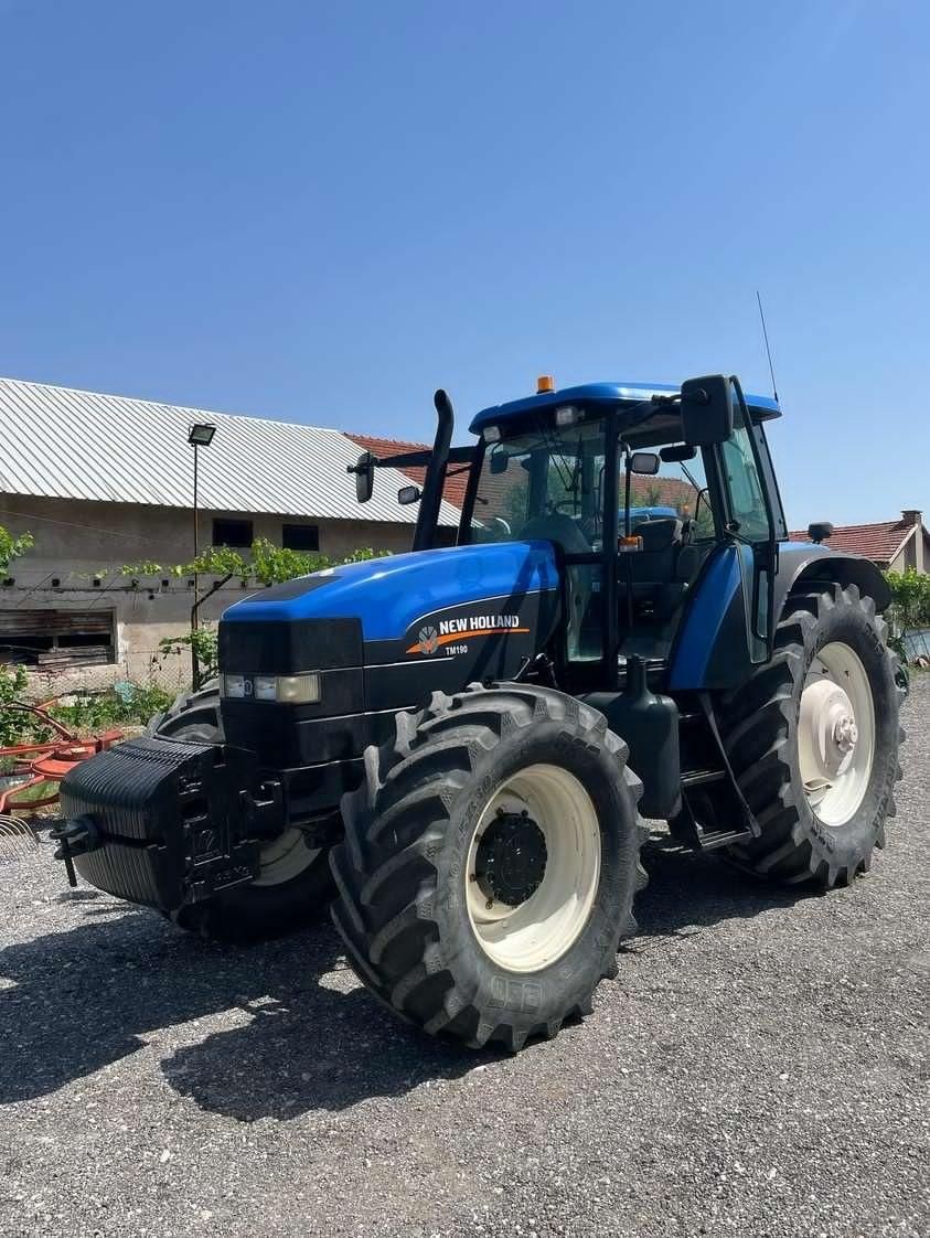 New Holland TM190