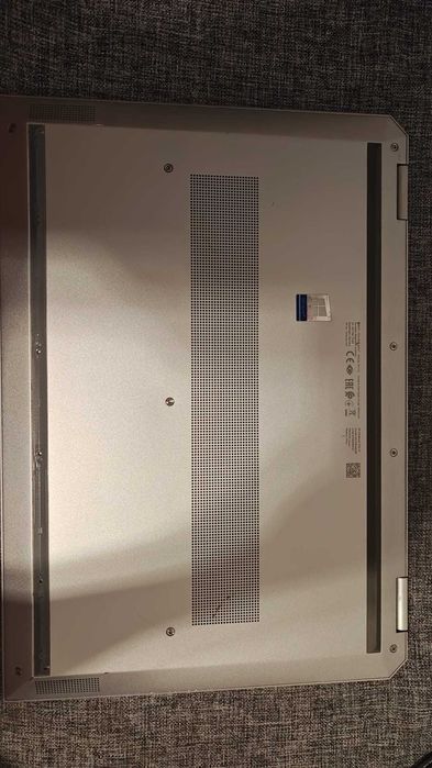 Laptop HP Elitebook 1050 G1(Intel I7-8750H+ GTX 1050 MAX-Q Design 4gb)