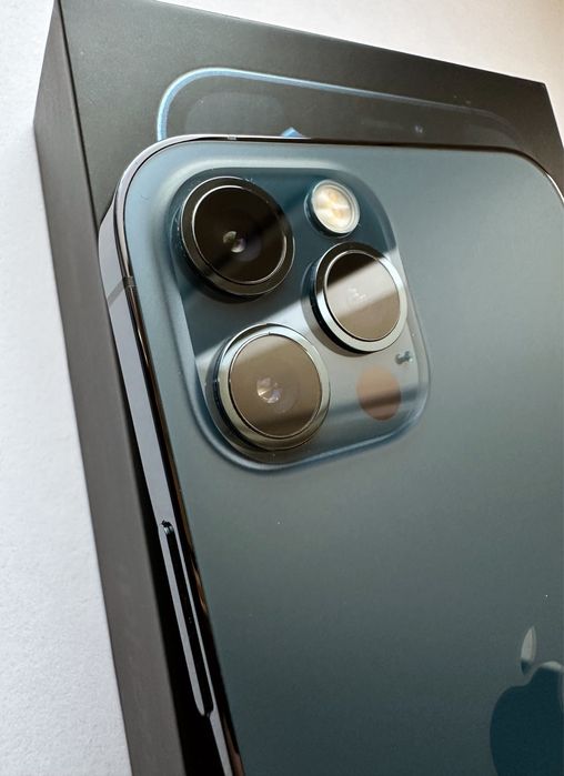 IPhone 12 Pro 512GB в идеальном состоянии