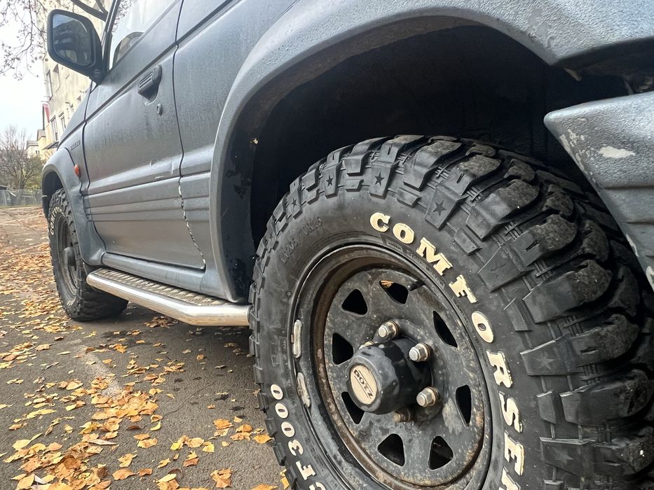 Mitsubishi pajero mk2 2,5l