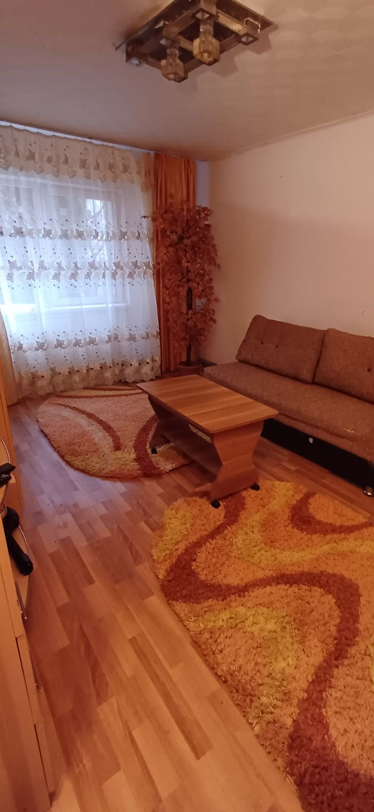 Apartament 3 camere zona Lunca Pomostului