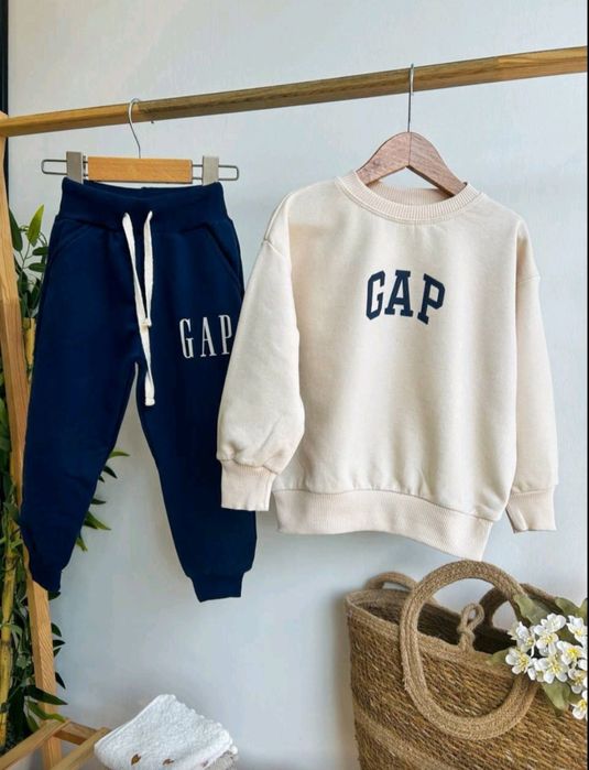 Спортен екип/анцунг от две части за деца и бебета