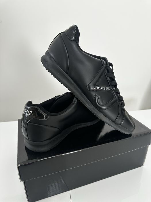 Adidasi Versace barbati 43