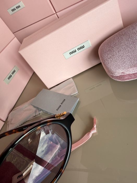 Miu miu очила 79лв за брой / два модела