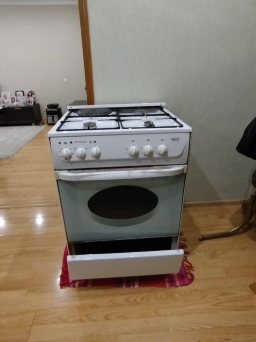 Газовая плита рабочая