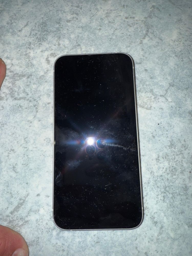 Iphone 13 128GB.