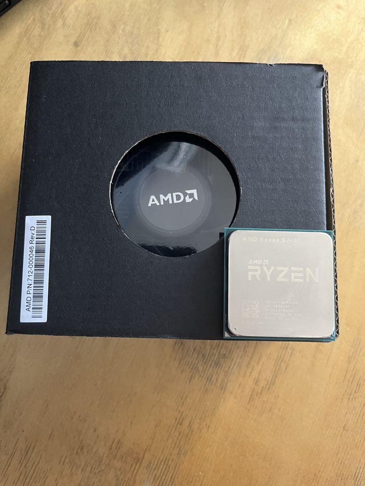 продавам amd ryzen 5 1600 six-core processor 3.20 ghz