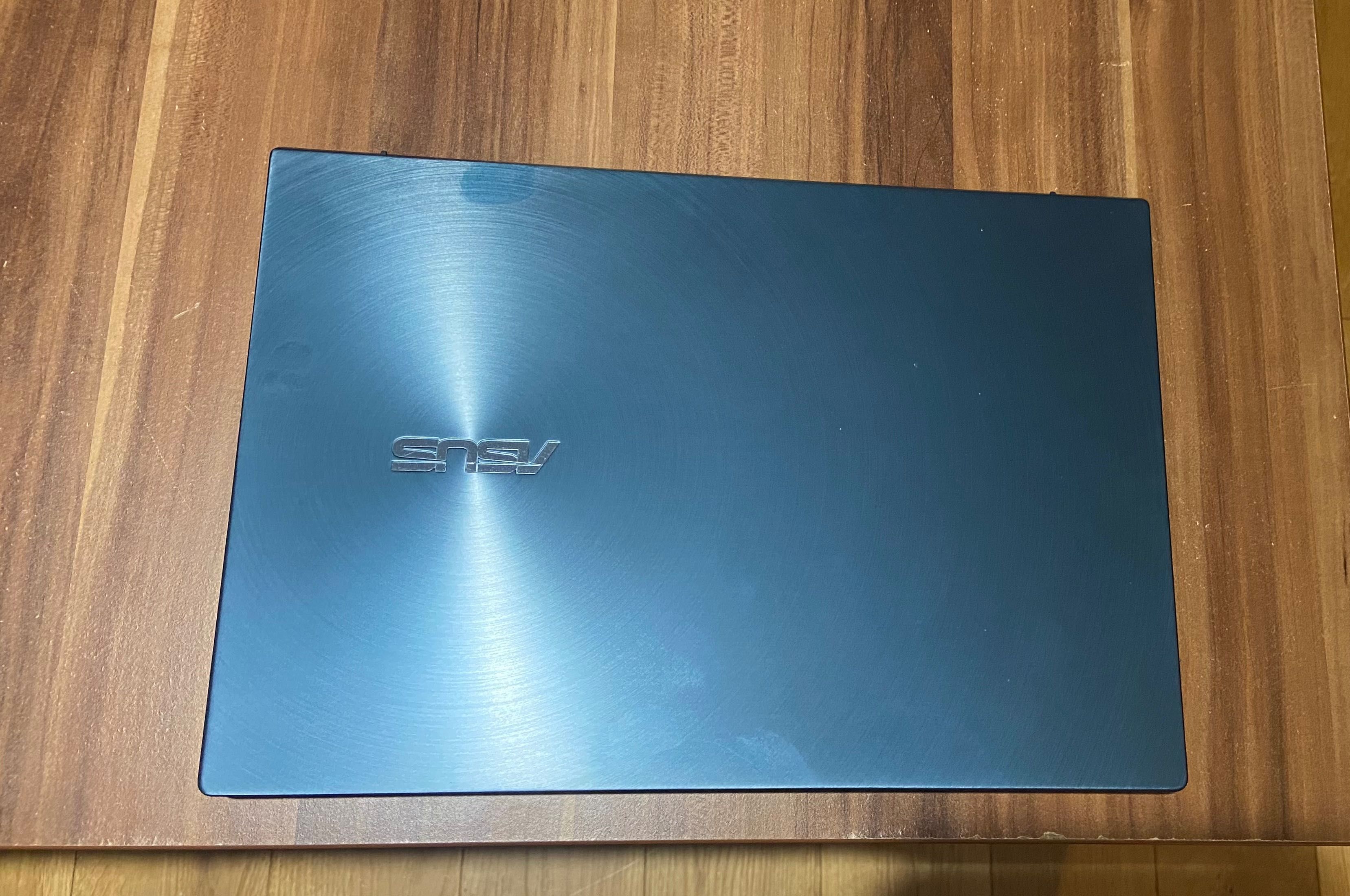 ASUS ZenBook Pro Duo 15