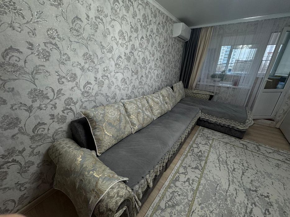 Продам углавой диван