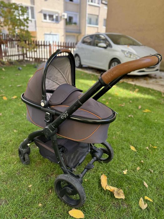 Детска количка EGG  с летен и зимен кош