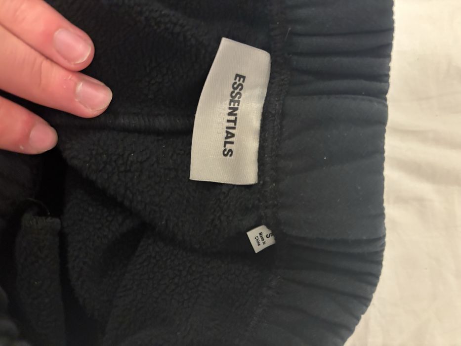 pantaloni essential negrii