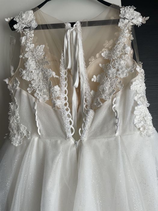 Vand urgent rochie mireasa