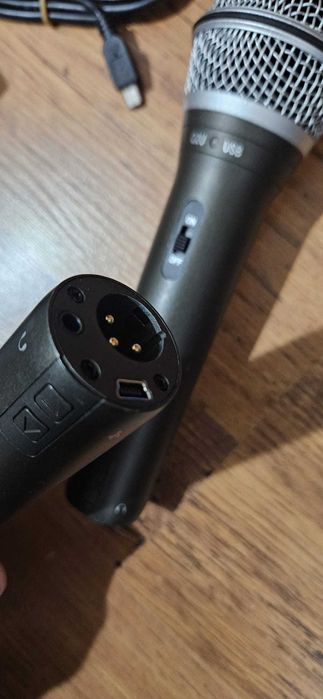 trei microfoane Samson Q2U USB